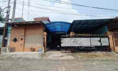 Rumah Seken Murah Tanah Luas, 4 Kamar Tidur di Bukit Rivaria Sawangan