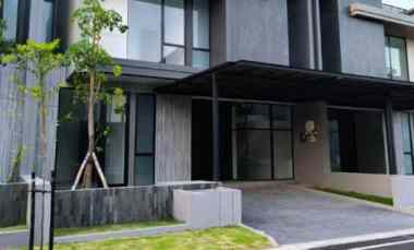 dijual rumah jalan citraland district 9