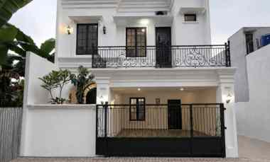 dijual rumah jalan desa putra srengseng