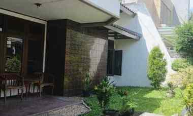 dijual rumah jalan dharmahusada indah
