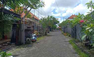 dijual rumah jalan gatot subroto barat