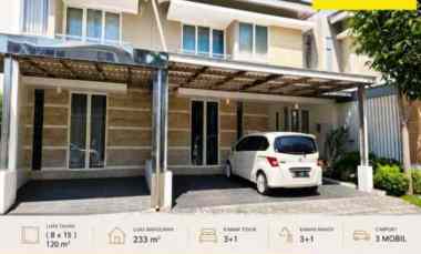 Dijual Rumah The Greenlake Citraland Surabaya Full Furnished - Carport