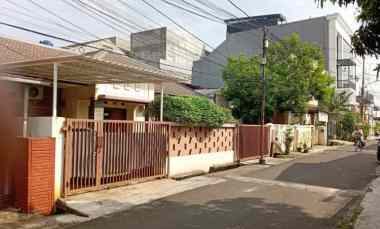 dijual rumah jalan haji saaba meruya