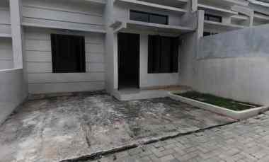 gambar dijual rumah jalan ikrar ii cipayung depok