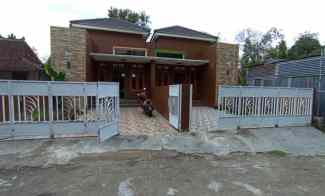 Rumah Baru Siap Huni di dekat Spbu Mindi Jalan Kaliurang km 13