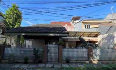 dijual rumah jalan kaparinyo kel kelapa