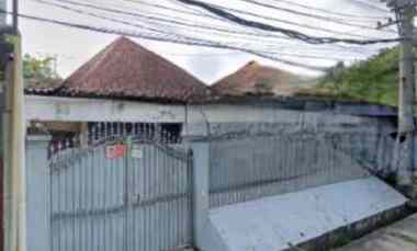 dijual rumah jalan kesumba