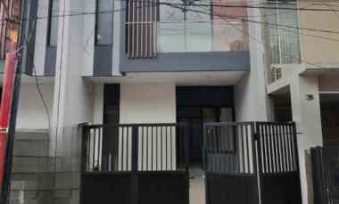 1 Milyar-an Dijual Rumah Baru Mulyosari Utara - Surabaya Timur - SHM