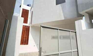 dijual rumah jalan pesantren