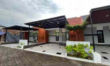 dijual rumah jalan purbaya cebongan