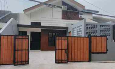 dijual rumah jalan raya aria putra