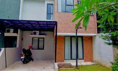 dijual rumah jalan raya beruang bintaro