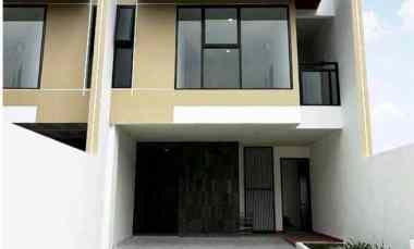 Rumah Modern di Ciputat LT 194 237 M Komplek Aman Nyaman