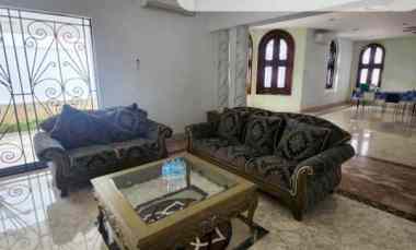 dijual rumah jalan raya darmo