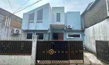 dijual rumah jalan raya gunung cireundeu