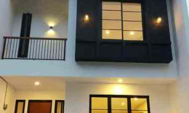 dijual rumah jalan raya jagakarsa