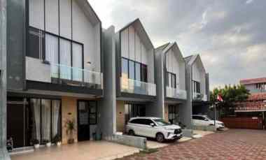 Gak Perlu Beli Furniture Rumah Mewah Jagakarsa ini sudah Lengkap Semu