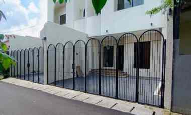 dijual rumah jalan raya kelapa dua