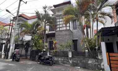 dijual rumah jalan raya kesambi