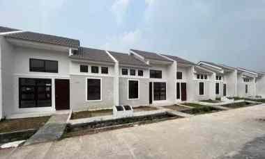 dijual rumah jalan raya megu cisoka