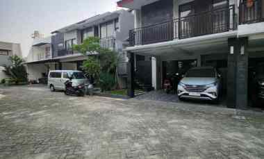 dijual rumah jalan raya pondok pinang