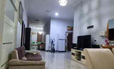 dijual rumah jalan raya tajem