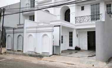 dijual rumah jalan raya tebet timur