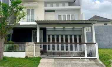 dijual rumah jalan royal residence