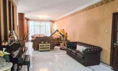 dijual rumah jalan s parman