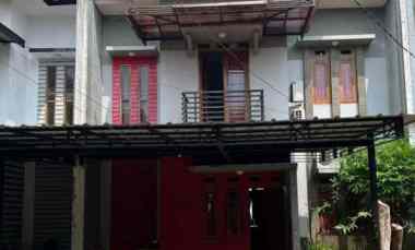 Dijual Cepat Rumah 2 Lantai, Bagus, Nyaman dan Strategis di Bogor