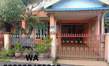 dijual rumah jalan sultan adam komplek