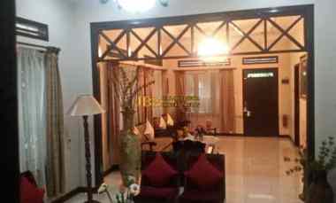 dijual rumah jalan tengku amir hamzah