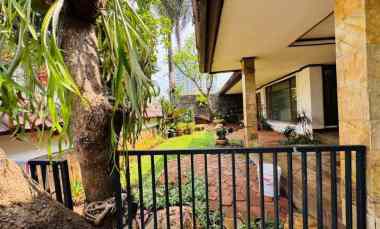 dijual rumah jalan terusan hang lekir