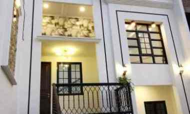 dijual rumah jalan tiga putra limo