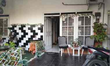 dijual rumah jalan titan asri