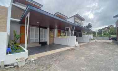 dijual rumah jalan wonosalam losari