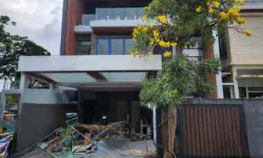 dijual rumah jalan woodland