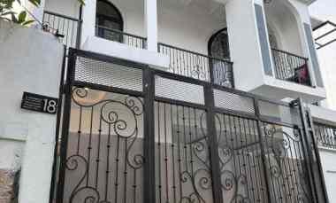 Jual Rumah Brand New dan Modern American Classic di Jamblang 1, Bekasi