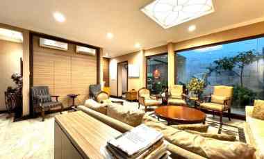 Murah Rumah Siap Huni 11x20 Full Furnish Jalan 3 Mobil di Janur Elok