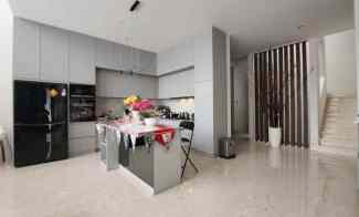 dijual rumah janur hijau kelapa gading