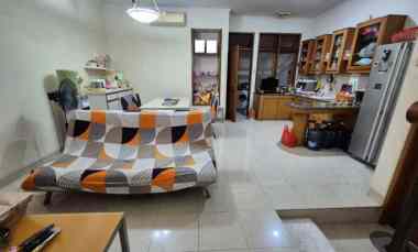 dijual rumah janur kuning residence