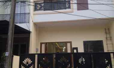dijual rumah janur kuning residence