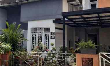 Dijual Rumah 2 Lantai Siap Huni Graha Indah Jatiasih Bekasi