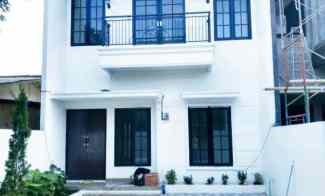 Rumah Mewah 2 Lantai Siap Huni Lokasi dekat Exit Tol Dijatiasih,bekasi