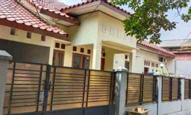 gambar dijual rumah jatiasih bekasi