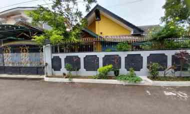 dijual rumah jaticempaka kec pondok