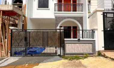dijual rumah jatikramat