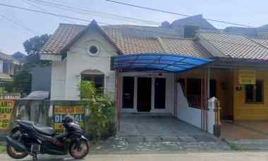 dijual rumah jatinegara