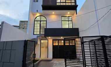 dijual rumah jatinegara kp melayu