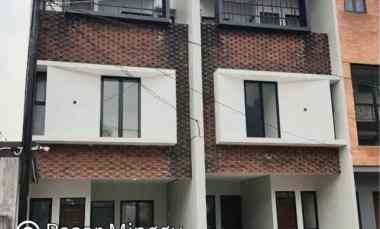 dijual rumah jatipadang pasar minggu